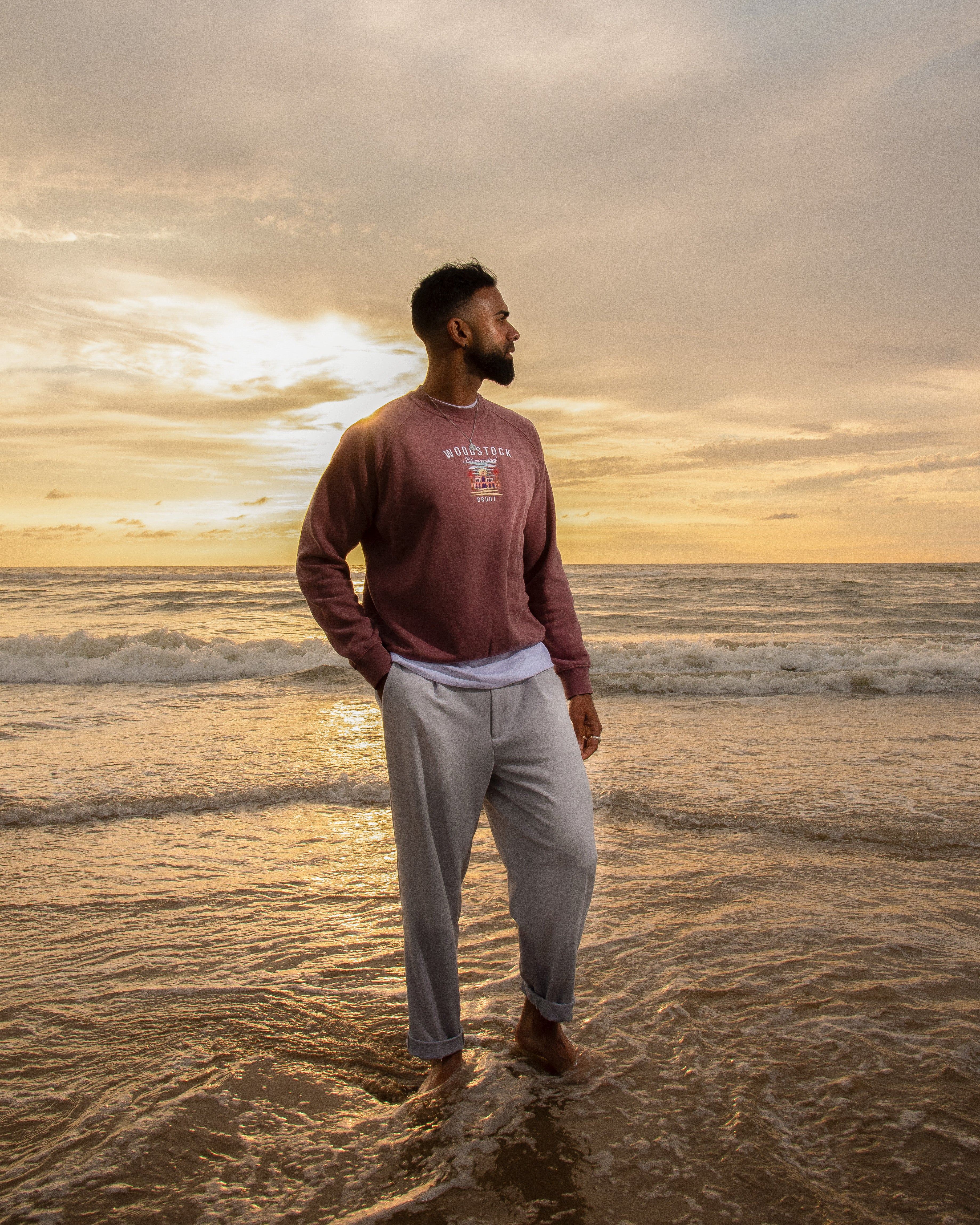 Bruut x Woodstock Washed Crewneck [RED]